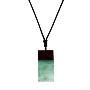 Green Jade Diffusion Necklace